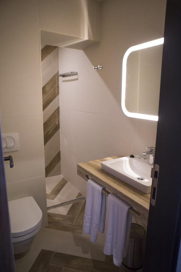 A Hoteli - Hotel Slatina Врнячка-Баня Экстерьер фото
