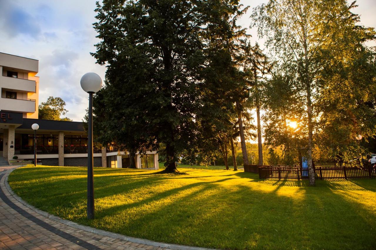 A Hoteli - Hotel Slatina Врнячка-Баня Экстерьер фото