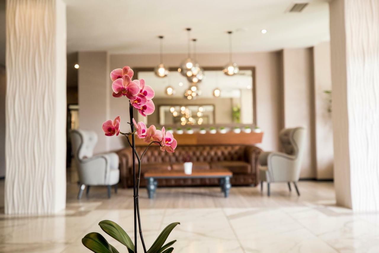 A Hoteli - Hotel Slatina Врнячка-Баня Экстерьер фото