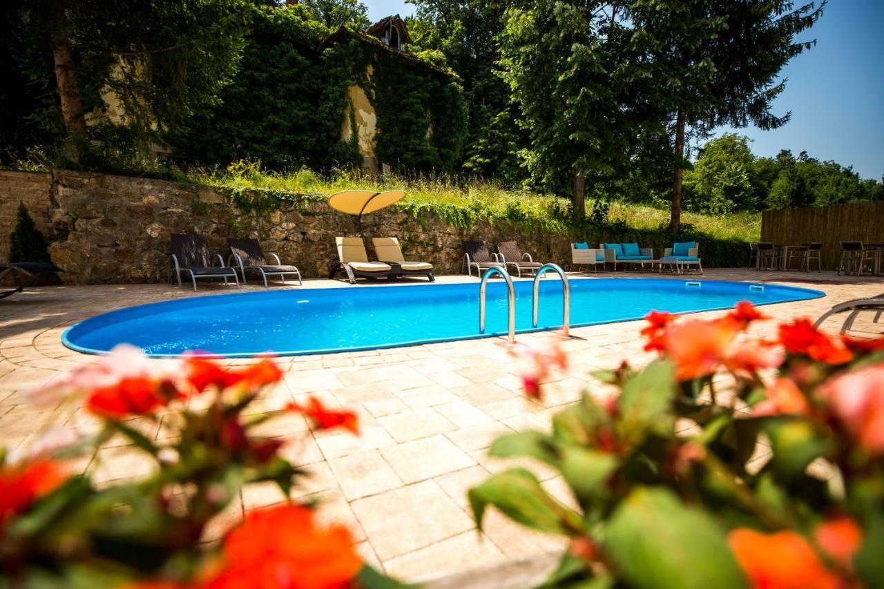 A Hoteli - Hotel Slatina Врнячка-Баня Экстерьер фото